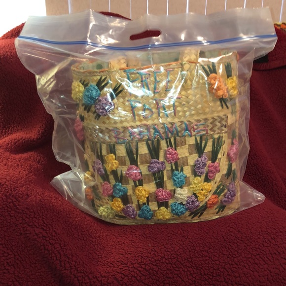 Authentic Nassau Bahamas Straw Tote - Picture 7 of 7